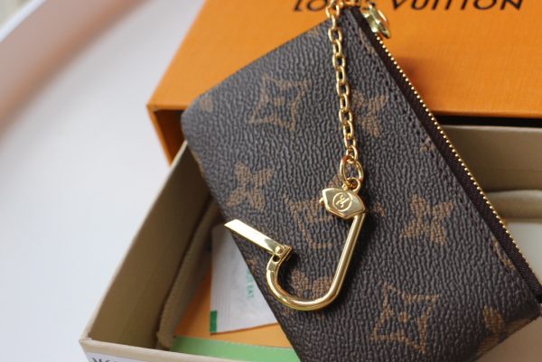 Replica LV Key Pouch M62650 – Stylish Compact Design - Image 3