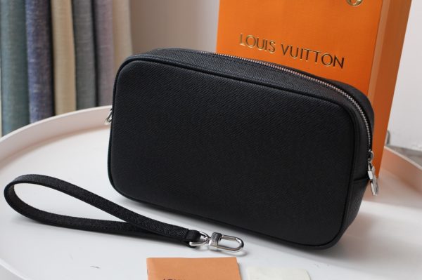 Louis Vuitton Pochette Kasai M30441 Replica - Chic Luxury Dupe - Image 2