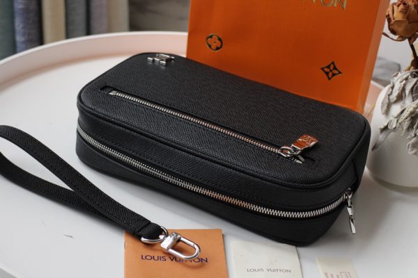 Louis Vuitton Pochette Kasai M30441 Replica - Chic Luxury Dupe - Image 3