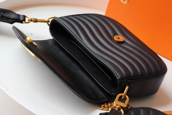Louis Vuitton New Wave Multi-Pochette Replica M56471 - Image 4