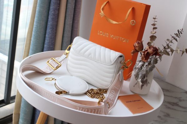 Louis Vuitton New Wave Multi-Pochette Replica M56471 - Image 22