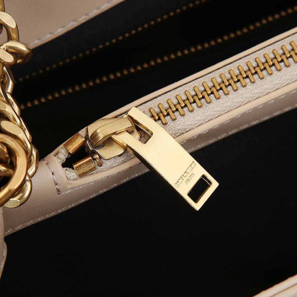 Replica YSL Loulou Medium Matelasse Leather Bag in Beige - Image 4