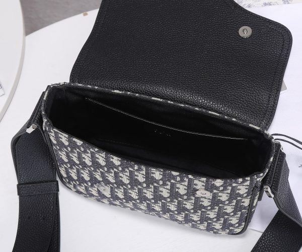 Dior Replica Oblique Mini Saddle Messenger Bag – AAA Quality - Image 5