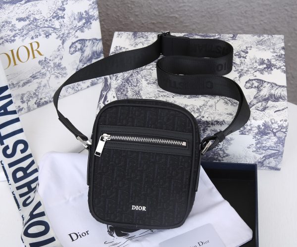 Replica Dior Messenger Pouch in Black & Beige - Image 6