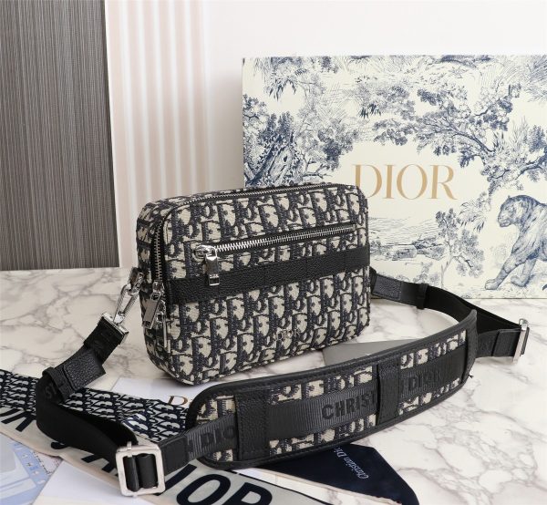 Replica Dior Safari Messenger Bag Black/Beige – Stylish & Durable - Image 7