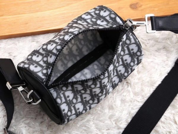 Dior-Inspired Roller Messenger Bag – Stylish Replica Design - Image 9