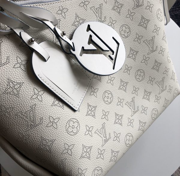 LV Beaubourg Hobo MM M56201 Replica - White - Image 4
