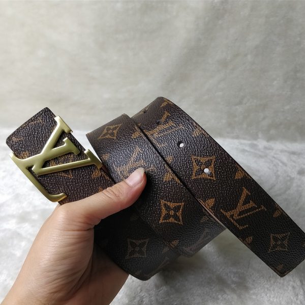 Replica Louis Vuitton L77-70 Belt, 38mm Gold - Image 2