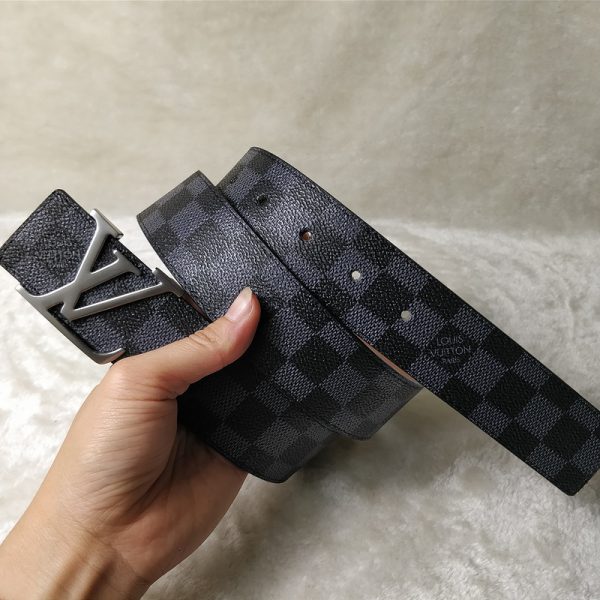 Replica LV Belt L76-70 38mm Silver Buckle Luxury Style - Image 2