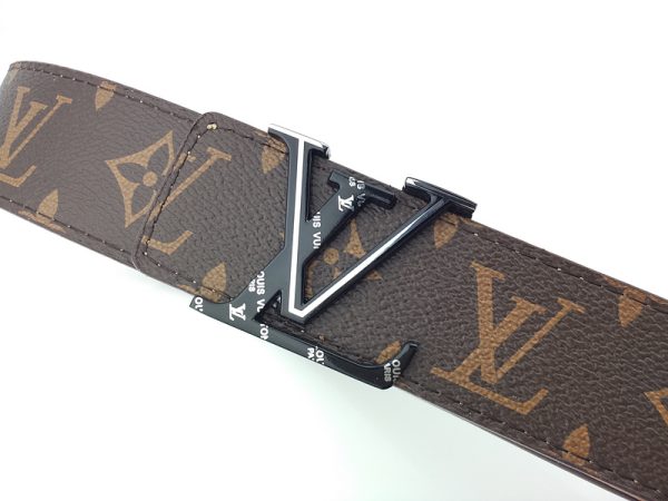 Replica Louis Vuitton Belt L172-75 38mm Silver Buckle - Image 4