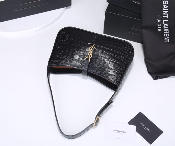 2024 YSL Le 5 à 7 Hobo Crocodile-Embossed Leather Replica - Image 4