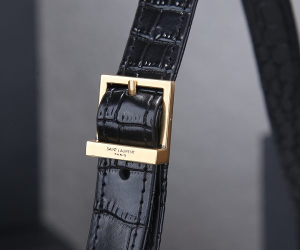 2024 YSL Le 5 à 7 Hobo Crocodile-Embossed Leather Replica - Image 7