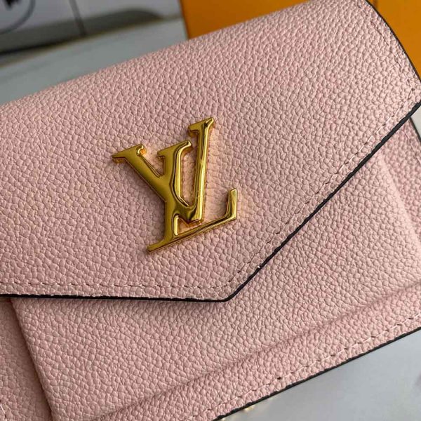 LV Mini Mylockme Chain Pochette Replica M69183 – Stylish & Compact - Image 17