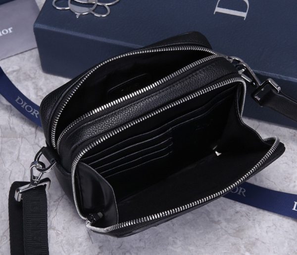 Replica Dior AAA Men's Pouch - Premium Design - Image 3