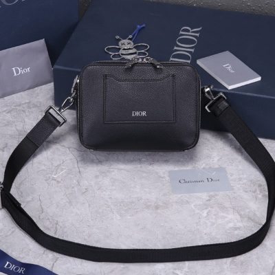 Replica Dior AAA Men's Pouch - Premium Design