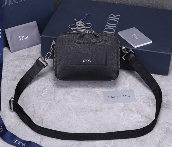 Replica Dior AAA Men's Pouch - Premium Design