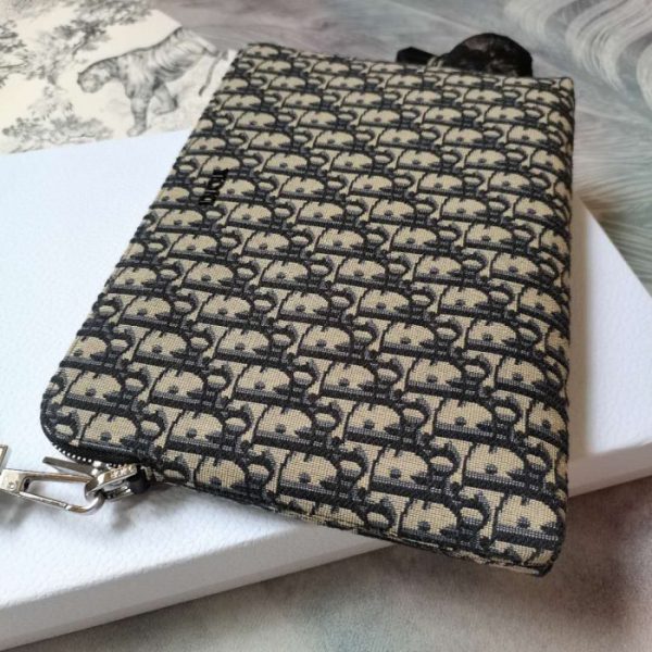 Replica Dior Oblique Jacquard Pouch – Luxury Style - Image 4