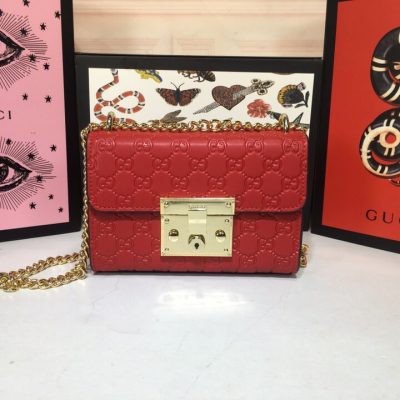 Replica Gucci Padlock Signature Shoulder Bag - Compact & Stylish