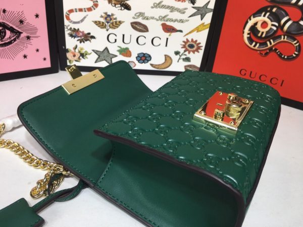 Replica Gucci Padlock Signature Shoulder Bag - Compact & Stylish - Image 14