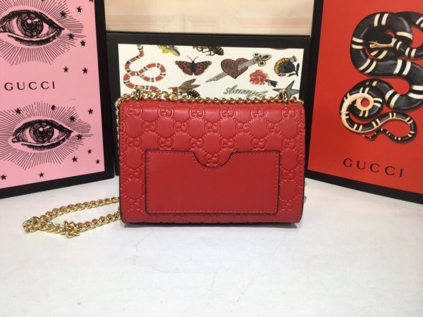 Replica Gucci Padlock Signature Shoulder Bag - Compact & Stylish - Image 4