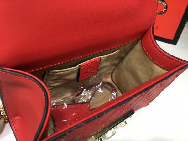 Replica Gucci Padlock Signature Shoulder Bag - Compact & Stylish - Image 9