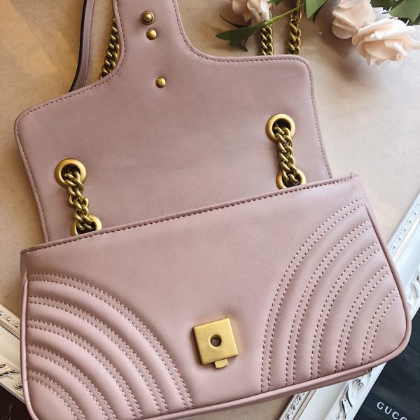 Replica Gucci Marmont Small Matelasse Shoulder Bag 22cm-26cm - Image 19