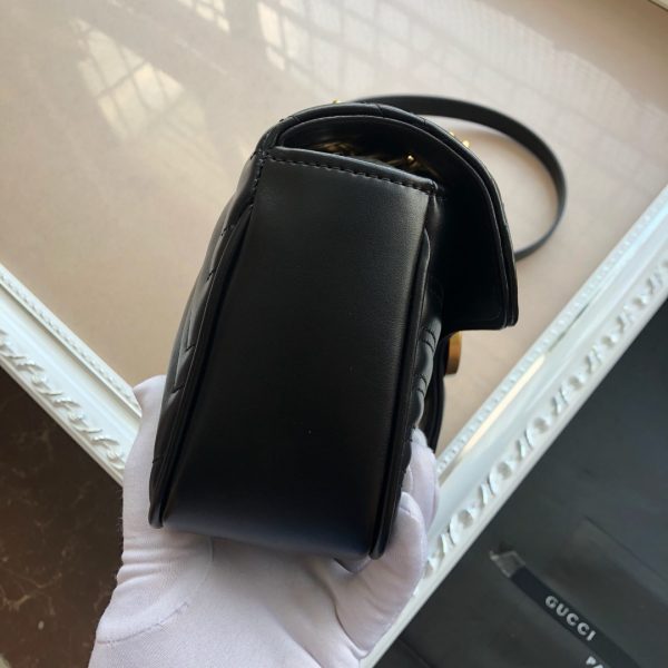 Replica Gucci Marmont Small Matelasse Shoulder Bag 22cm-26cm - Image 7