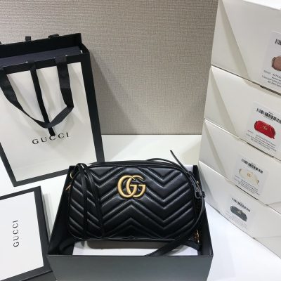 Replica Gucci Marmont Small Shoulder Bag in Matelasse