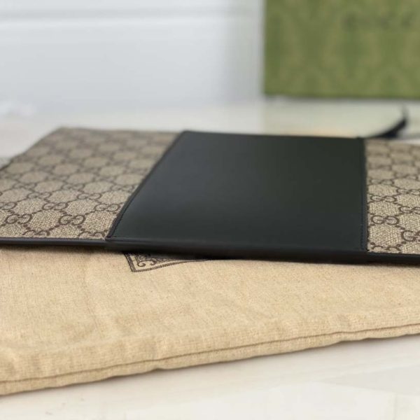 Replica Gucci Beige Canvas Pouch - Trendy & Elegant Design - Image 5