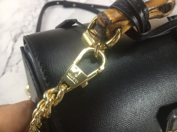Replica Gucci Bamboo Padlock Shoulder Bag - Image 8