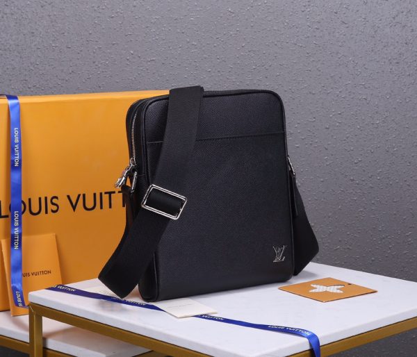 Replica Louis Vuitton Alex Messenger BB M30265 - Image 2