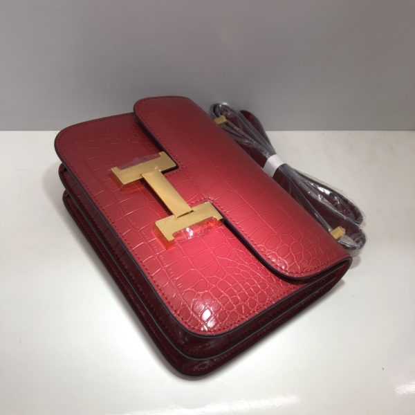 Replica Hermes Croc-Pattern Constance Crossbody Bag - Image 11