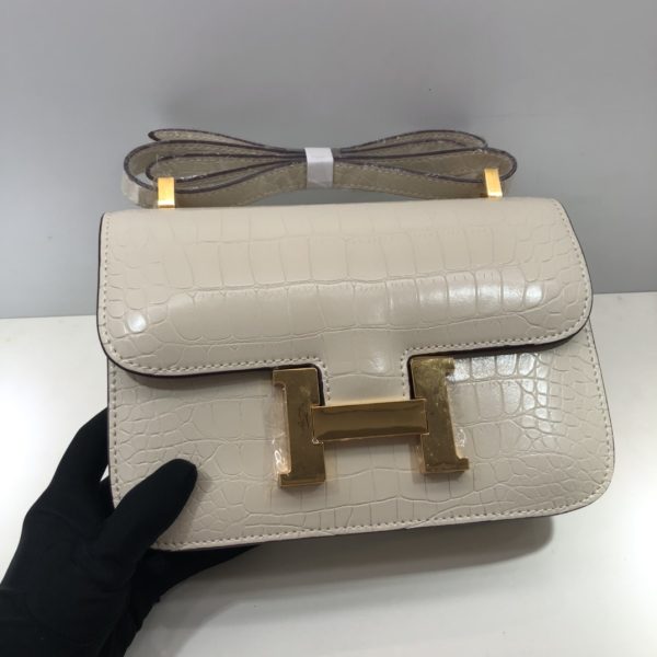 Replica Hermes Croc-Pattern Constance Crossbody Bag - Image 18