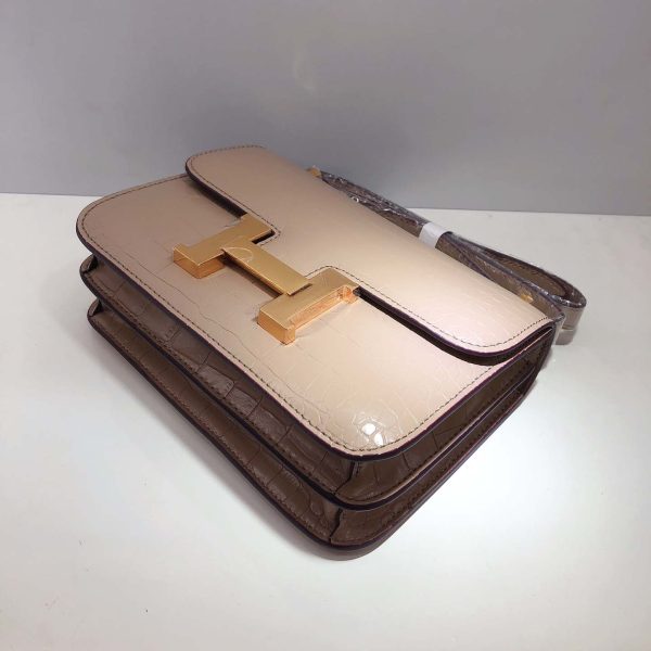 Replica Hermes Croc-Pattern Constance Crossbody Bag - Image 7