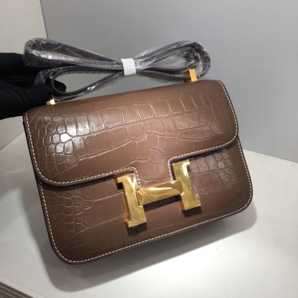 Replica Hermes Croc-Pattern Constance Crossbody Bag - Image 22