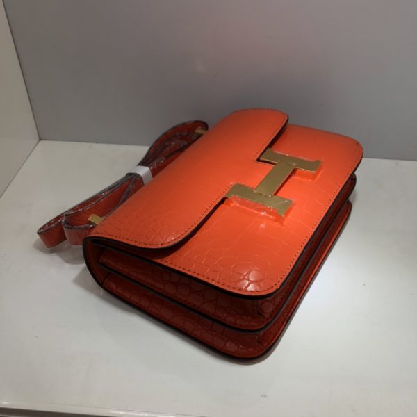 Replica Hermes Croc-Pattern Constance Crossbody Bag - Image 27