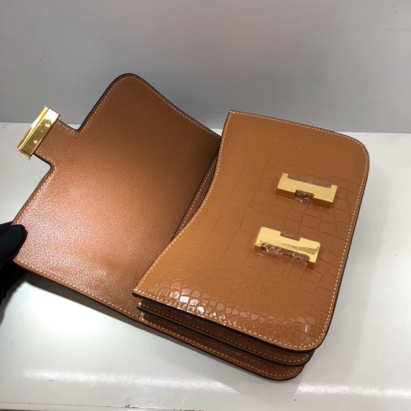 Replica Hermes Croc-Pattern Constance Crossbody Bag - Image 31