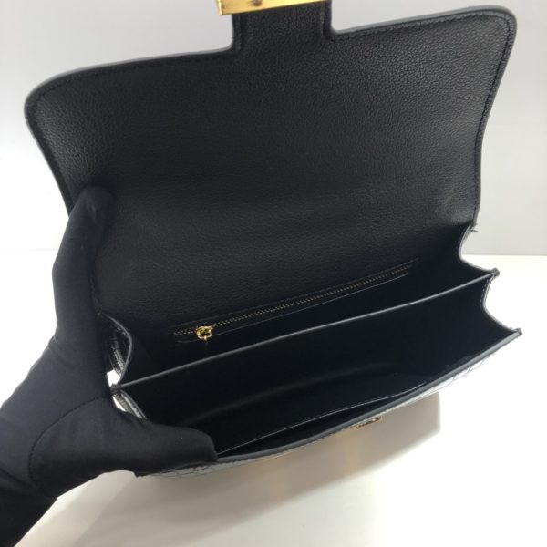 Replica Hermes Croc-Pattern Constance Crossbody Bag - Image 5