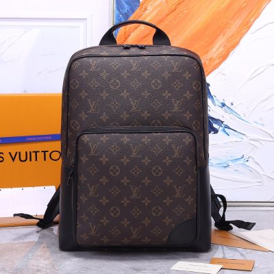 Louis Vuitton AAA Dean Backpack Replica M45335