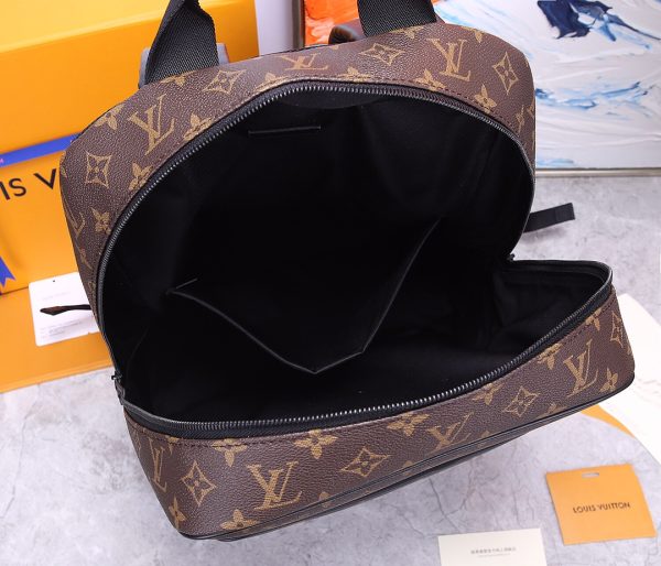 Louis Vuitton AAA Dean Backpack Replica M45335 - Image 8