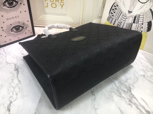 Replica Gucci Off The Grid Tote - Stylish & Functional Design - Image 4