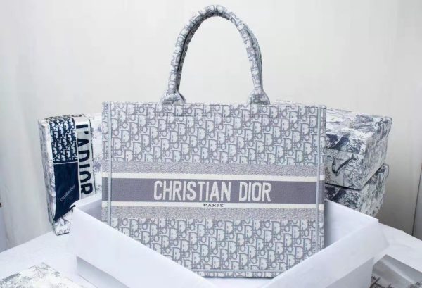 Replica Dior Oblique Book Tote 36/42Cm - Image 10