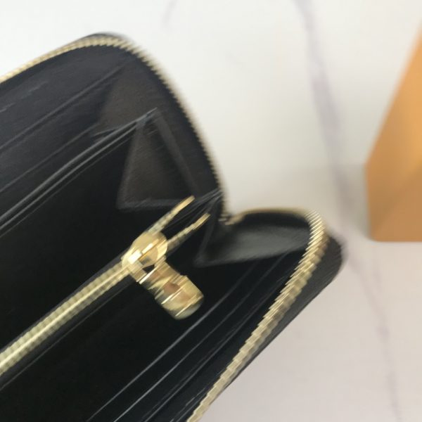 Louis Vuitton Replica Game On Zippy Wallet Black/White M80323 - Image 9