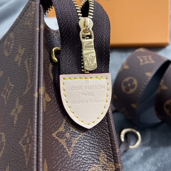 Louis Vuitton Monogram Pouch K01 – Timeless Replica Style - Image 5