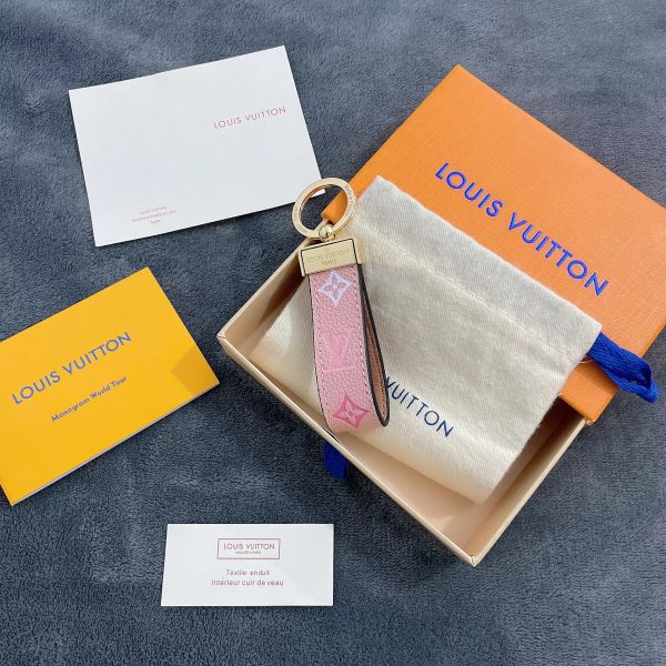 LV Dragonne Bag Charm & Key Holder – Stylish Replica L04 - Image 7