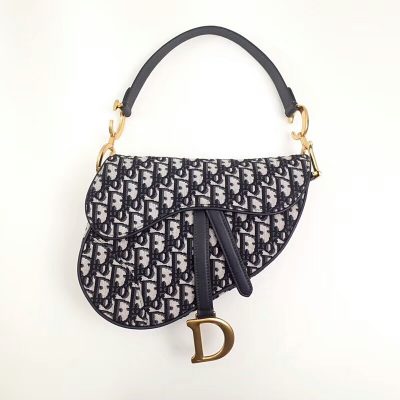 Replica Dior Large Oblique Saddle Bag – Timeless Style