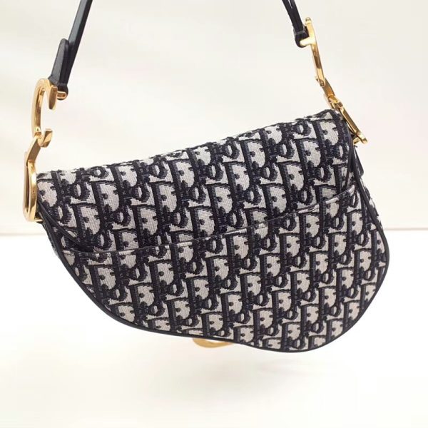 Replica Dior Large Oblique Saddle Bag – Timeless Style - Image 6