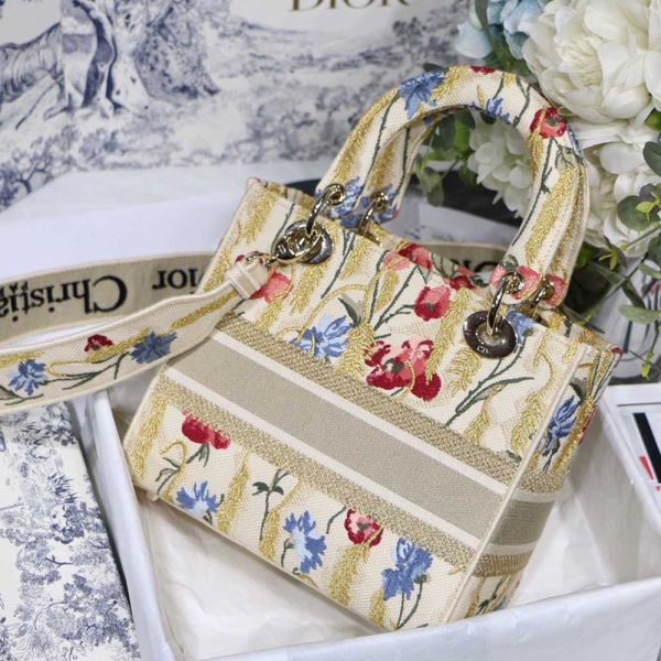 Replica Dior AAA Flowers Lady D-Lite Bag M0565 Embroidery - Image 5