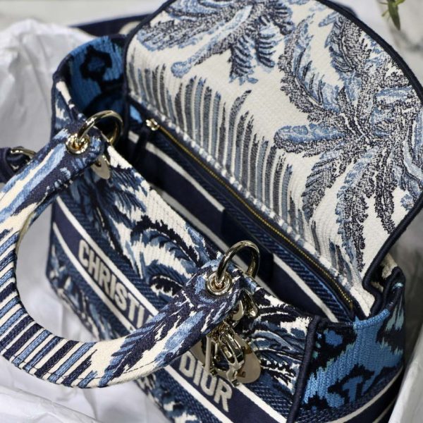 Dior AAA Medium Lady D-Lite Bag with Embroidered Logo - Image 6
