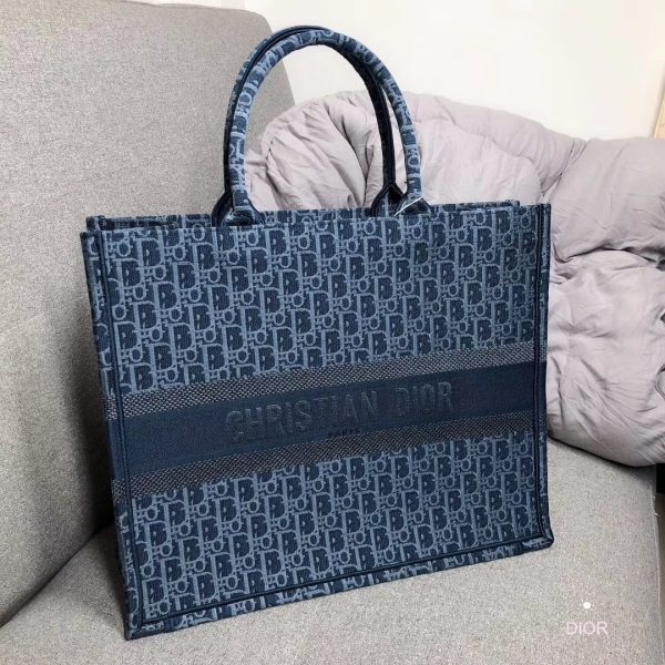 Replica Dior Book Tote Bag M1286 in Classic Design - Image 9